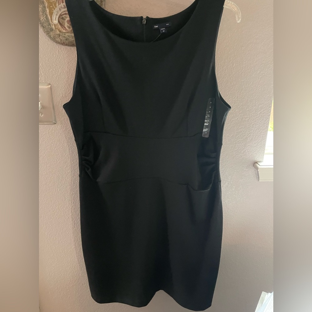 GAP Sleeveless Black Dress Size 20 Fun Summer Dress. Invisible Back Zipper NWOT